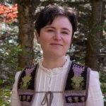 Headshot photo of Nell Shaw Cohen.
